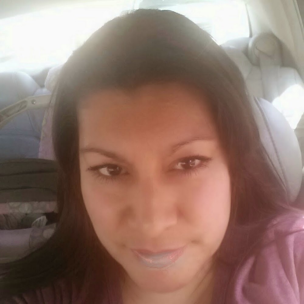 Meet your Posher, Cynthia